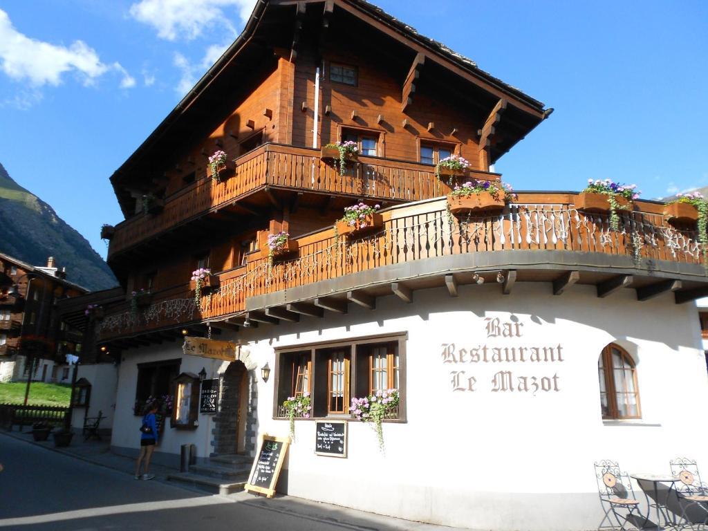 Hotel Mazot Zermatt Zewnętrze zdjęcie